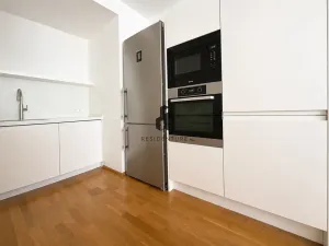 Pronájem bytu 3+kk, Praha - Žižkov, Jeseniova, 87 m2