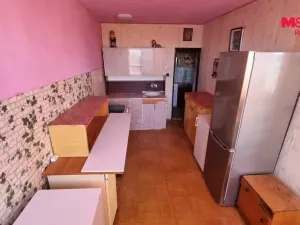 Prodej bytu 3+1, Vysoká - Střednice, 65 m2