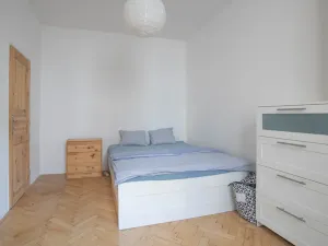Prodej bytu 2+kk, Praha - Holešovice, U Uranie, 40 m2