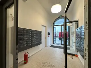 Pronájem bytu 1+kk, Brno, Opuštěná, 29 m2