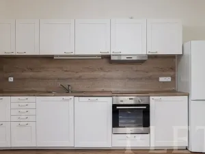 Prodej bytu 2+kk, Praha - Holešovice, U garáží, 44 m2