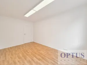 Pronájem kanceláře, Praha - Smíchov, U Demartinky, 96 m2