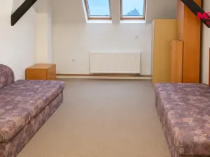 Pronájem chaty, Bernartice, 639 m2