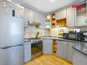 Prodej bytu 3+1, Praha - Prosek, Prosecká, 69 m2