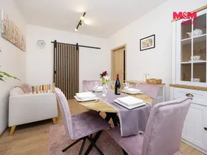 Prodej rodinného domu, Jeníkovice, 220 m2