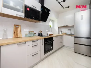 Prodej rodinného domu, Jeníkovice, 220 m2