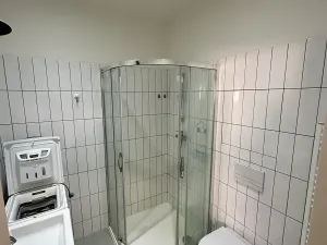 Pronájem bytu 1+kk, Praha - Vršovice, Kodaňská, 33 m2