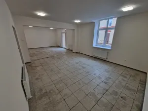 Pronájem obchodního prostoru, Ostrava - Mariánské Hory, Bendlova, 80 m2