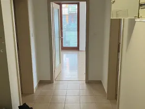 Pronájem bytu 2+kk, Praha - Hostivař, Bratislavská, 75 m2