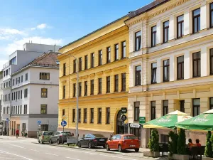 Pronájem bytu 2+kk, Brno, Kounicova, 37 m2