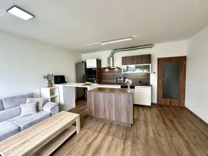 Pronájem bytu 3+kk, Beroun, U Archivu, 76 m2
