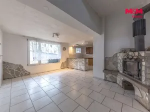 Prodej rodinného domu, Neratovice - Mlékojedy, Hlavní, 144 m2