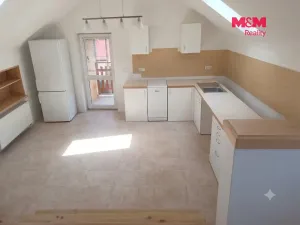 Pronájem bytu 3+kk, Žebrák, Náměstí, 95 m2