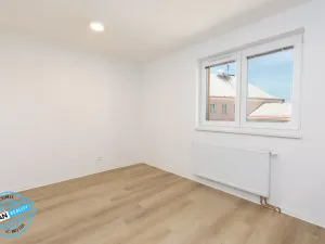 Pronájem bytu 2+kk, Opava, 36 m2