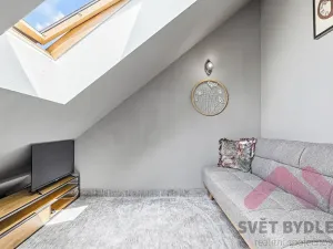 Prodej rodinného domu, Nupaky, K Parku, 160 m2