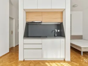 Pronájem bytu 1+kk, Praha - Smíchov, Mozartova, 35 m2