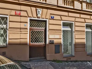 Pronájem bytu 1+kk, Praha - Smíchov, Mozartova, 35 m2