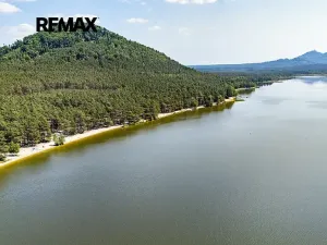 Prodej komerční nemovitosti, Doksy, 1850 m2