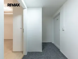 Prodej bytu 2+kk, Praha - Střížkov, Děčínská, 45 m2
