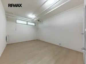 Prodej bytu 1+kk, Praha - Střížkov, Děčínská, 23 m2