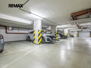 Prodej bytu 4+1, Praha - Malešice, Univerzitní, 109 m2