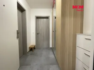 Pronájem bytu 2+kk, Praha - Vysočany, Strnadových, 58 m2