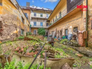 Prodej rodinného domu, Jičín - Staré Město, Valdštejnovo náměstí, 917 m2