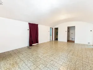 Prodej komerční nemovitosti, Račiněves, 435 m2