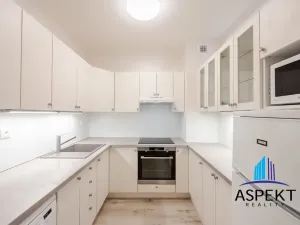 Pronájem bytu 1+kk, Praha - Stodůlky, Volutová, 52 m2