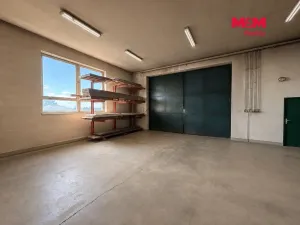 Prodej obchodního prostoru, Klenovice, 851 m2