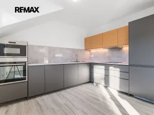 Prodej bytu 4+kk, Vochov, 80 m2