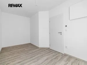 Prodej bytu 4+kk, Vochov, 80 m2