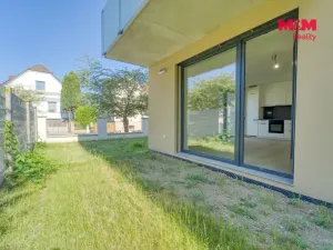 Pronájem bytu 1+kk, Plzeň - Skvrňany, Na Průhonu, 40 m2