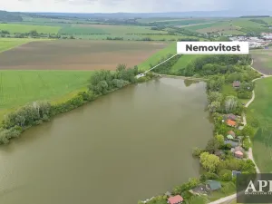 Prodej komerční nemovitosti, Hluk, 192 m2