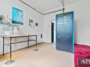 Prodej komerční nemovitosti, Hluk, 192 m2