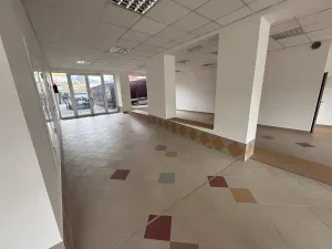 Pronájem obchodního prostoru, Jeseník, nám. Svobody, 232 m2