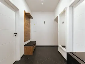 Prodej bytu 2+kk, Horní Planá, Náměstí, 47 m2