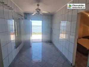 Prodej bytu 3+1, Dramalj, Chorvatsko, 80 m2