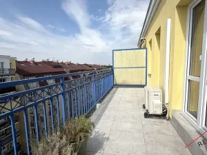 Pronájem bytu 2+kk, Praha - Kyje, Pelušková, 45 m2