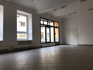 Pronájem obchodního prostoru, Pelhřimov, Nádražní, 77 m2