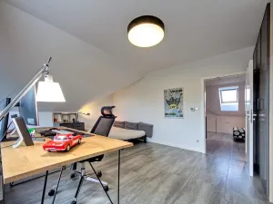 Prodej rodinného domu, Babice, Lomená, 293 m2