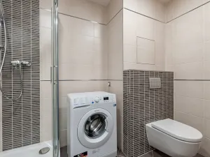 Pronájem bytu 1+kk, Praha - Vysočany, Bassova, 28 m2