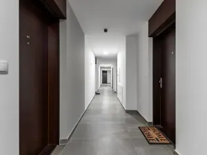 Pronájem bytu 1+kk, Praha - Vysočany, Bassova, 28 m2