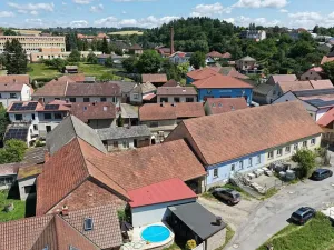 Prodej vícegeneračního domu, Kamenice, 1737 m2