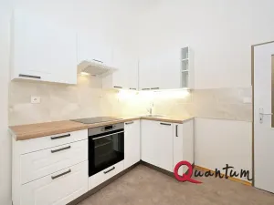 Pronájem bytu 2+kk, Praha - Žižkov, Bořivojova, 50 m2