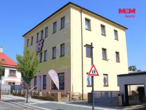 Pronájem kanceláře, Nová Paka, Komenského, 19 m2