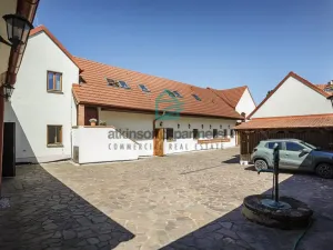 Prodej chaty, České Budějovice - České Budějovice 7, nám. Bratří Čapků, 450 m2