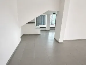 Pronájem obchodního prostoru, Karlovy Vary, T. G. Masaryka, 97 m2
