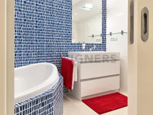 Pronájem bytu 2+1, Praha, Křižíkova, 80 m2