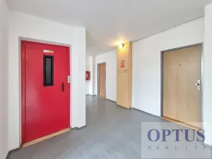 Pronájem kanceláře, Praha - Smíchov, U Demartinky, 191 m2